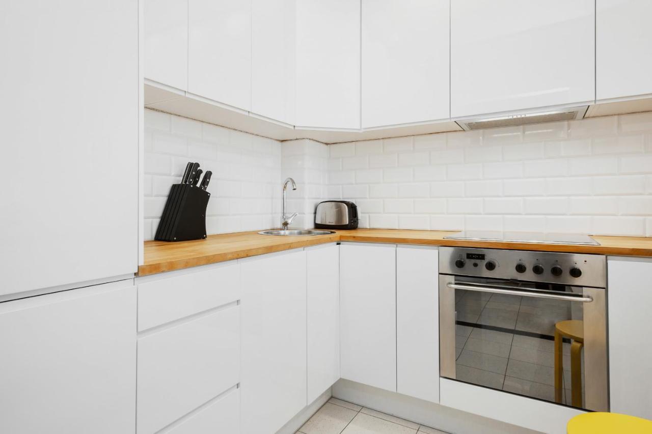 Apartments Warsaw Zelazna By Noclegi Renters 외부 사진